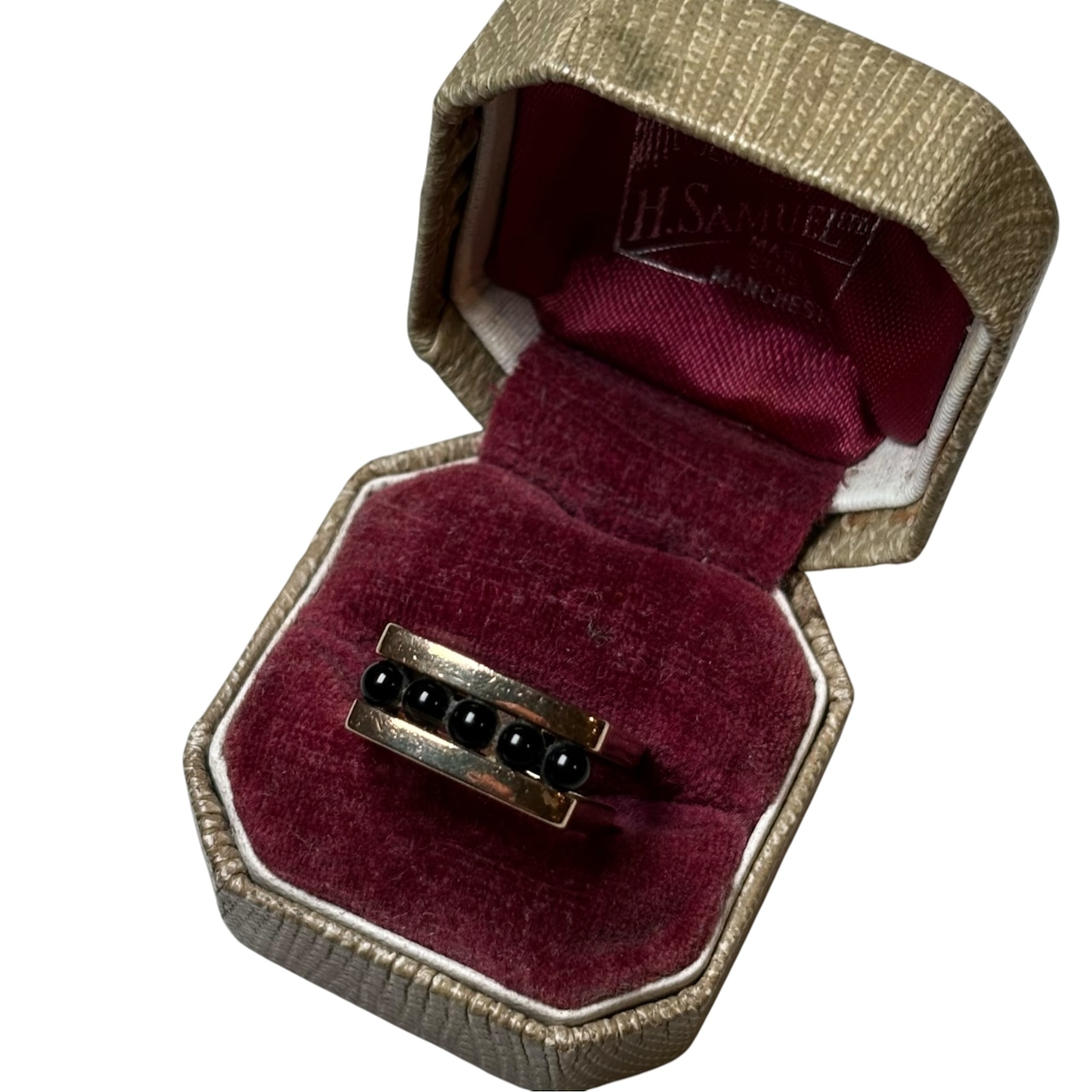 vintage 9ct gold Onyx contemporary ring