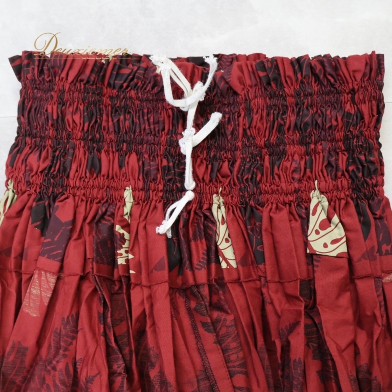 フラダンス 衣装 パウスカート レッド系 シングル モンステラ柄 パラパライ柄 かわいい 華やか 鮮やか 明るい ふわふわ ハワイアン アロハ ハワイアンプリント フラ ダンス レッスン 練習 ハワイアンスタイル 南国風 ダンスレッスン用