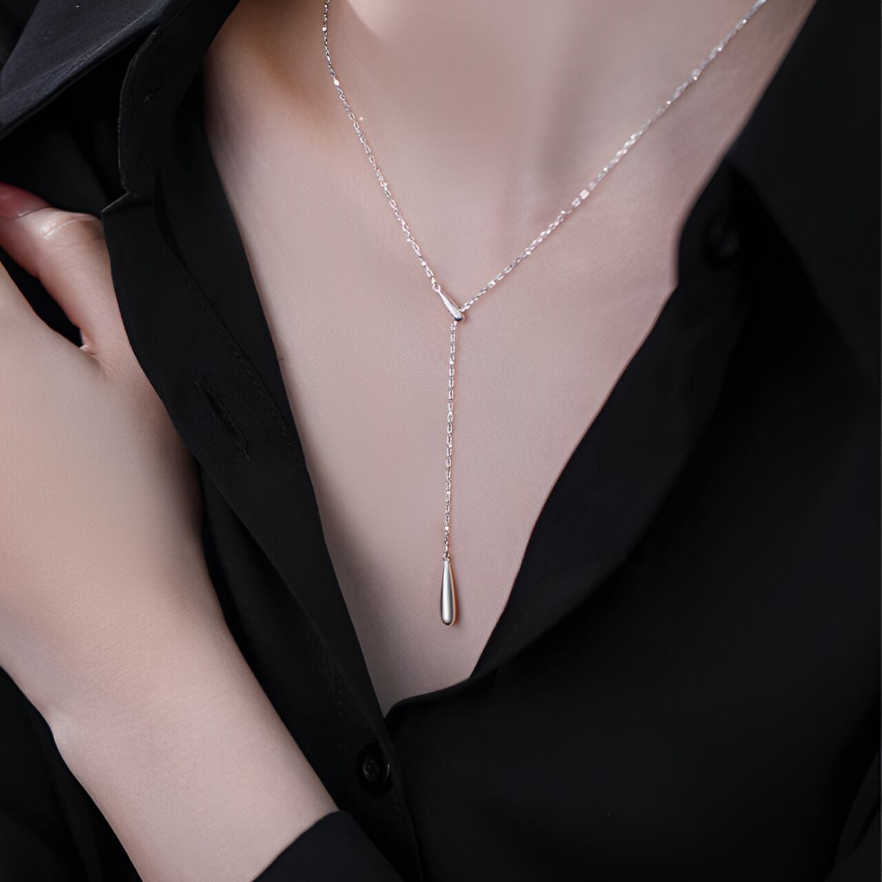 細い雫チェーンネックレス E00076