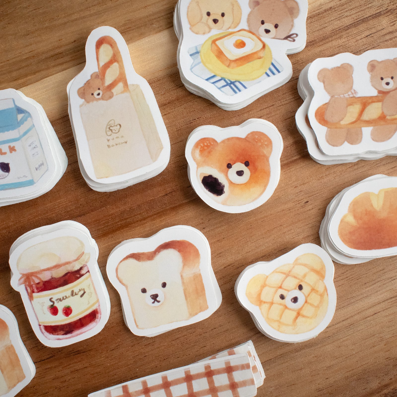 可愛いい❤️❤️フレークシール( ⸝⸝•ᴗ•⸝⸝ )くまパンのきのこ狩り