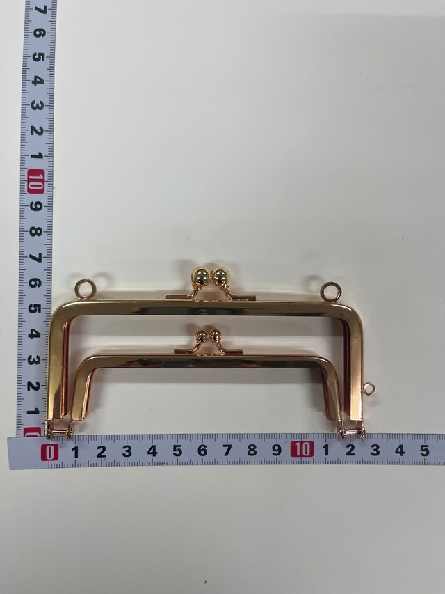 ６５×２５(横約19.7㎝×高さ約7.5㎝)　9.5㎜丸玉　（ゴールド）