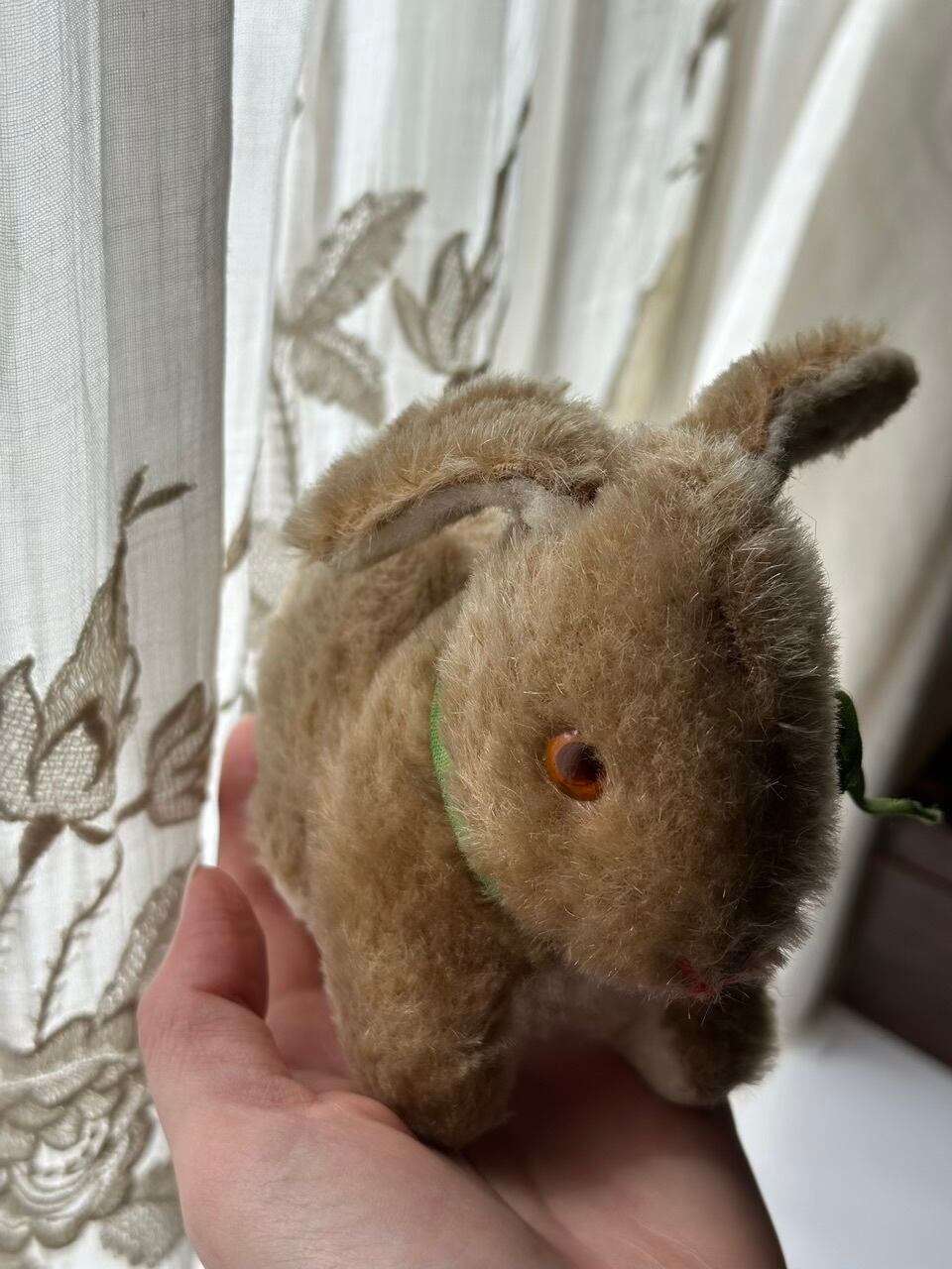 手乗りうさぎ ぬいぐるみ 緑のリボン | Brocante de La Cocotte