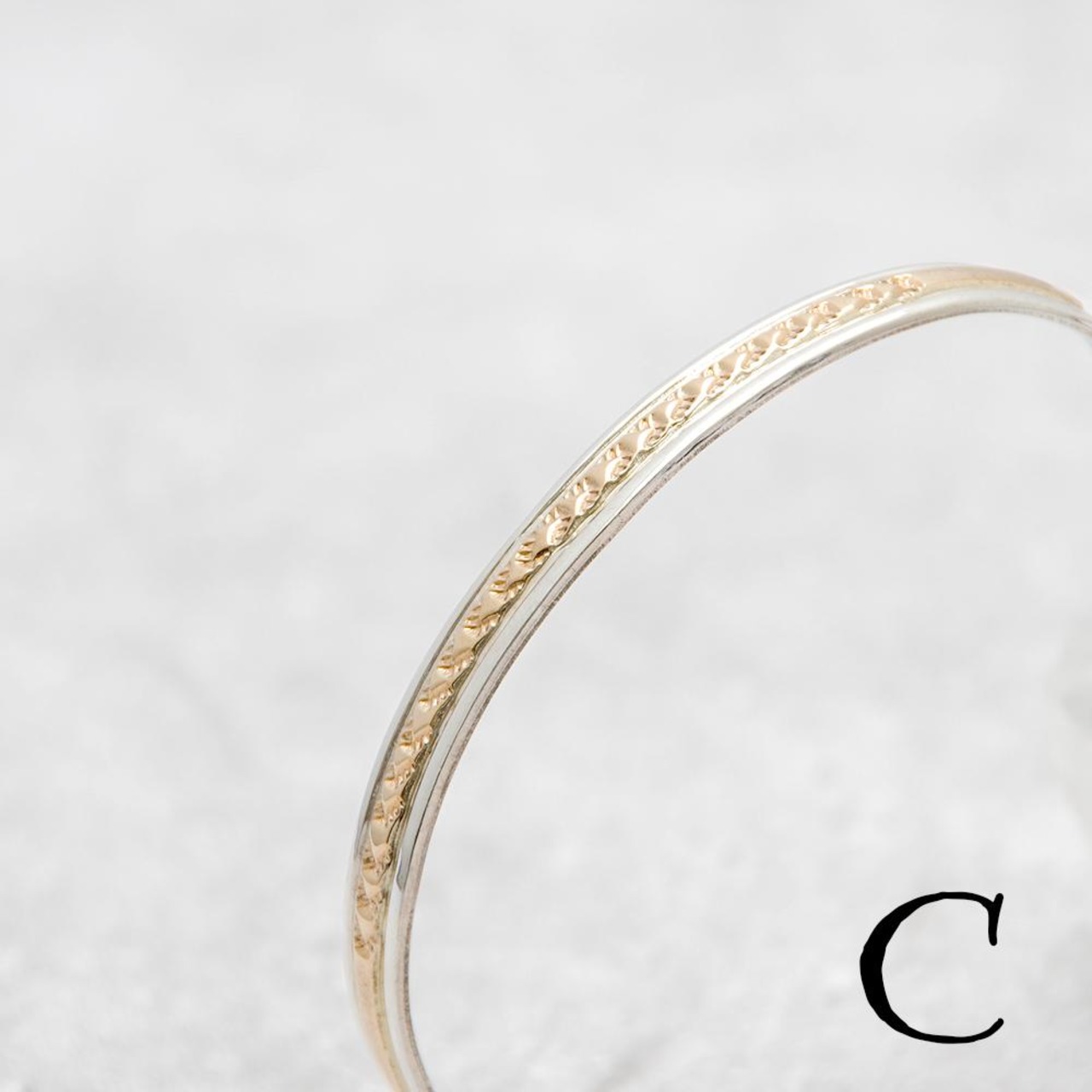 【INDIAN JEWELRY インディアンジュエリー】Navajo Silver×14KGF Bangle KING PINOナバホ族 シルバー×ゴールド バングルキング・ピノ作 0.6cm