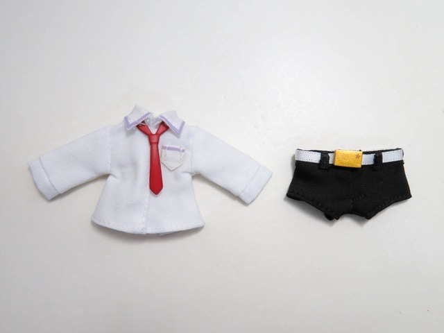 ねんどろいどどーる 牧瀬紅莉栖 白衣Ver. ネクタイ付きシャツ ホットパンツ