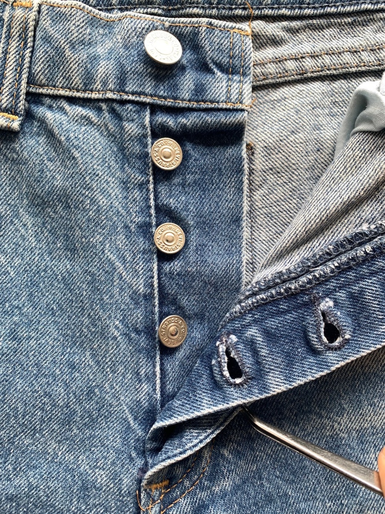 M-259  リーバイス 18801古着 1989年  W 75cm(ぐるり） 股下 80cm