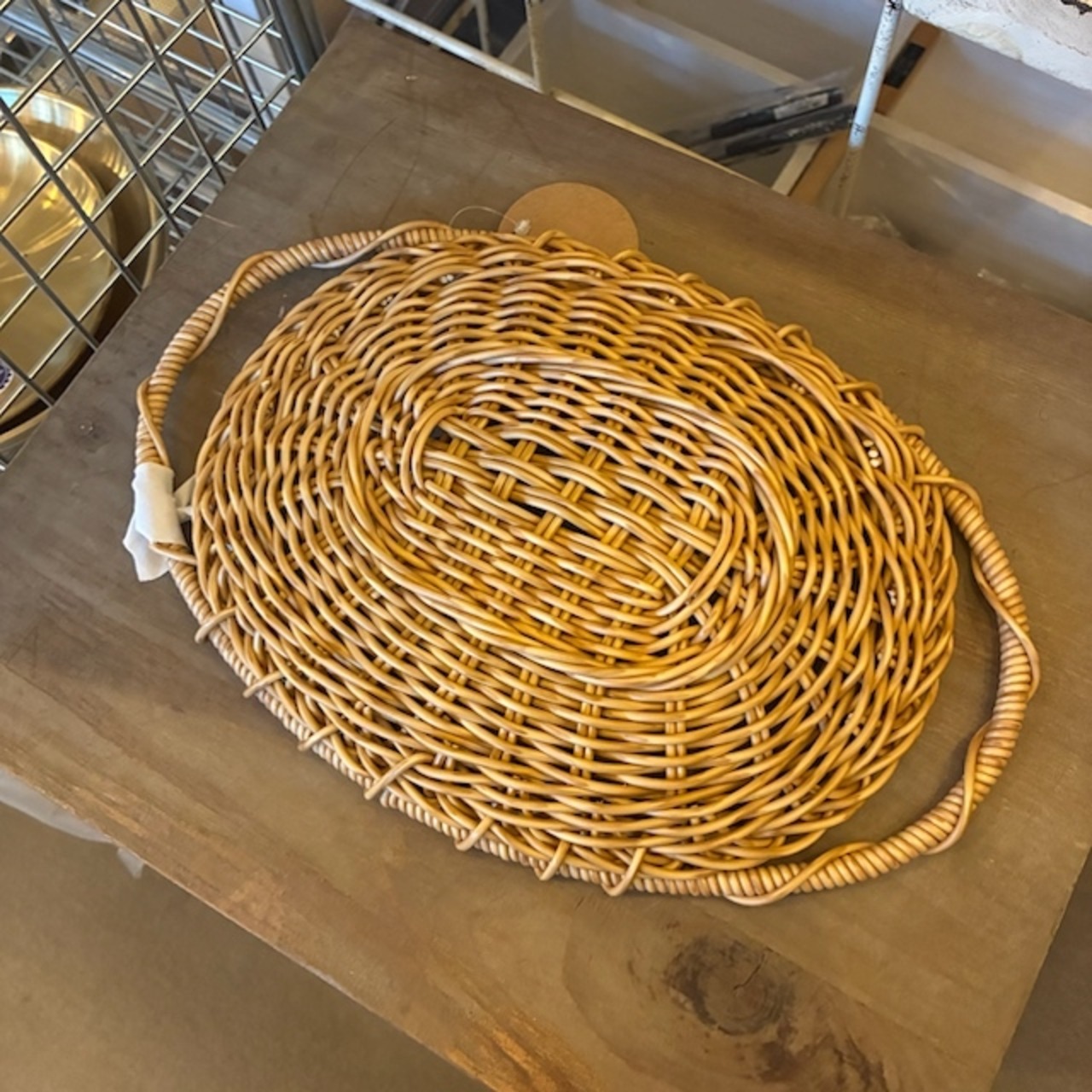 Util Nair Round Colander　ユティル ナイール ざるオーバル　S　そばザル　平ざる　バスケット　食器　野菜　洗い物　水切り　