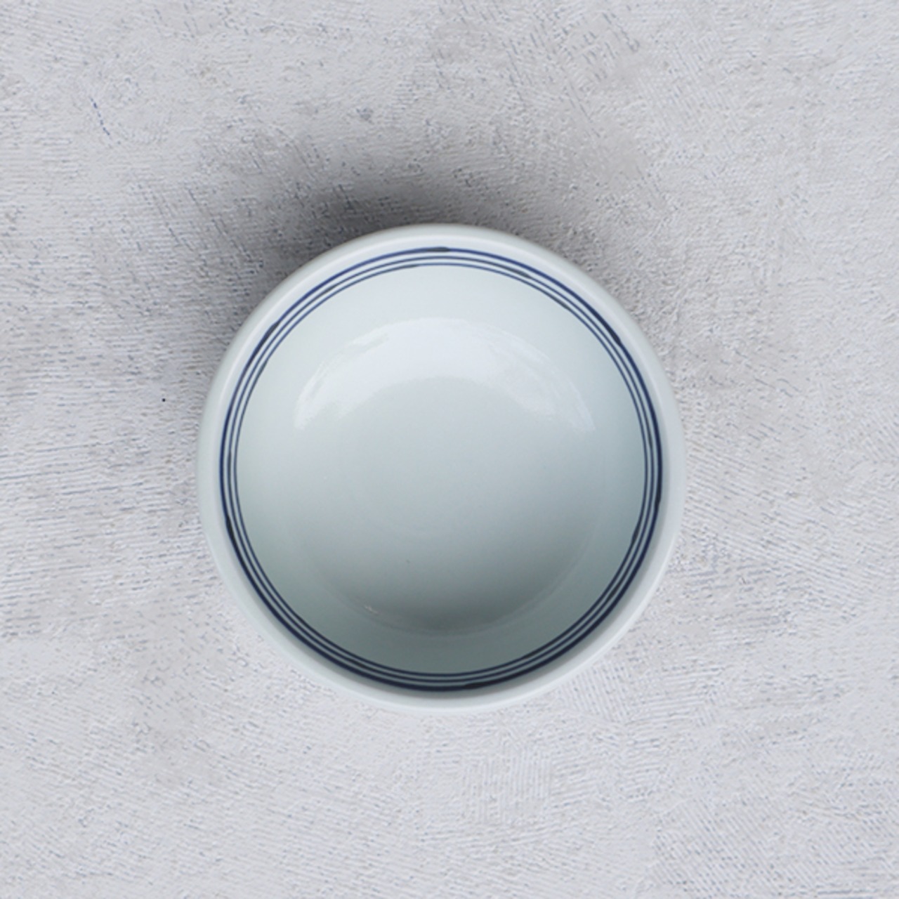 【アウトレット】有田焼　変形小鉢　和染ライン