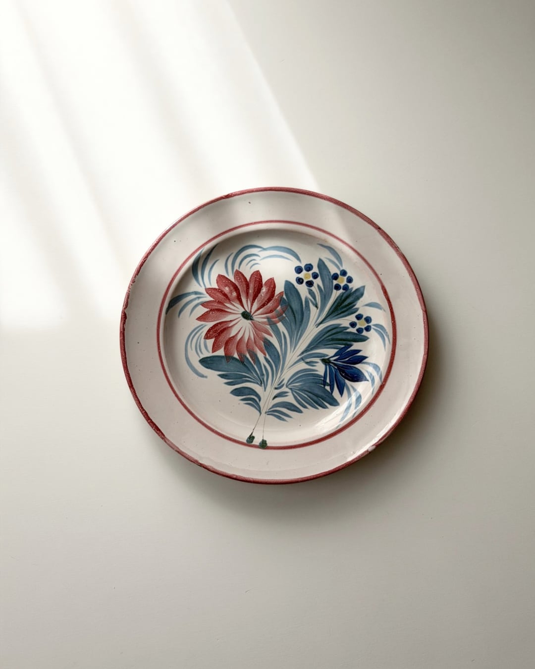 french vintage plate / 花柄のヴィンテージプレート
