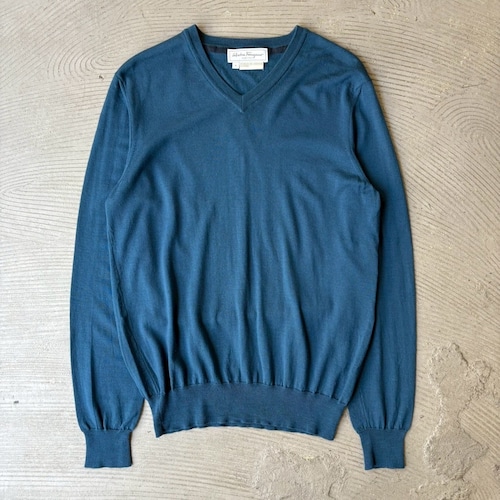 Salvatore Ferragamo / Long sleeve v neck Knit sweater Salvatore Ferragamo / Long sleeve v neck Knit sweater