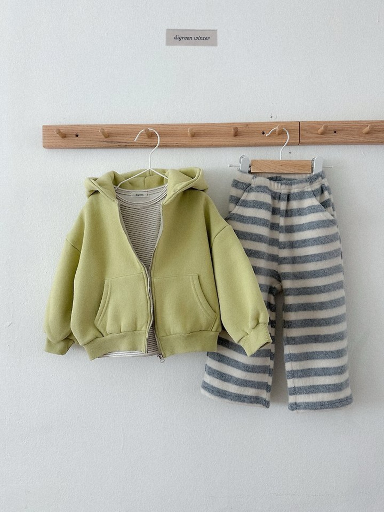 〖取寄〗韓国子供服 / 26winter / Digreen / キャラメルフードジップアップ / キッズ / 冬服 *S~2XL*
