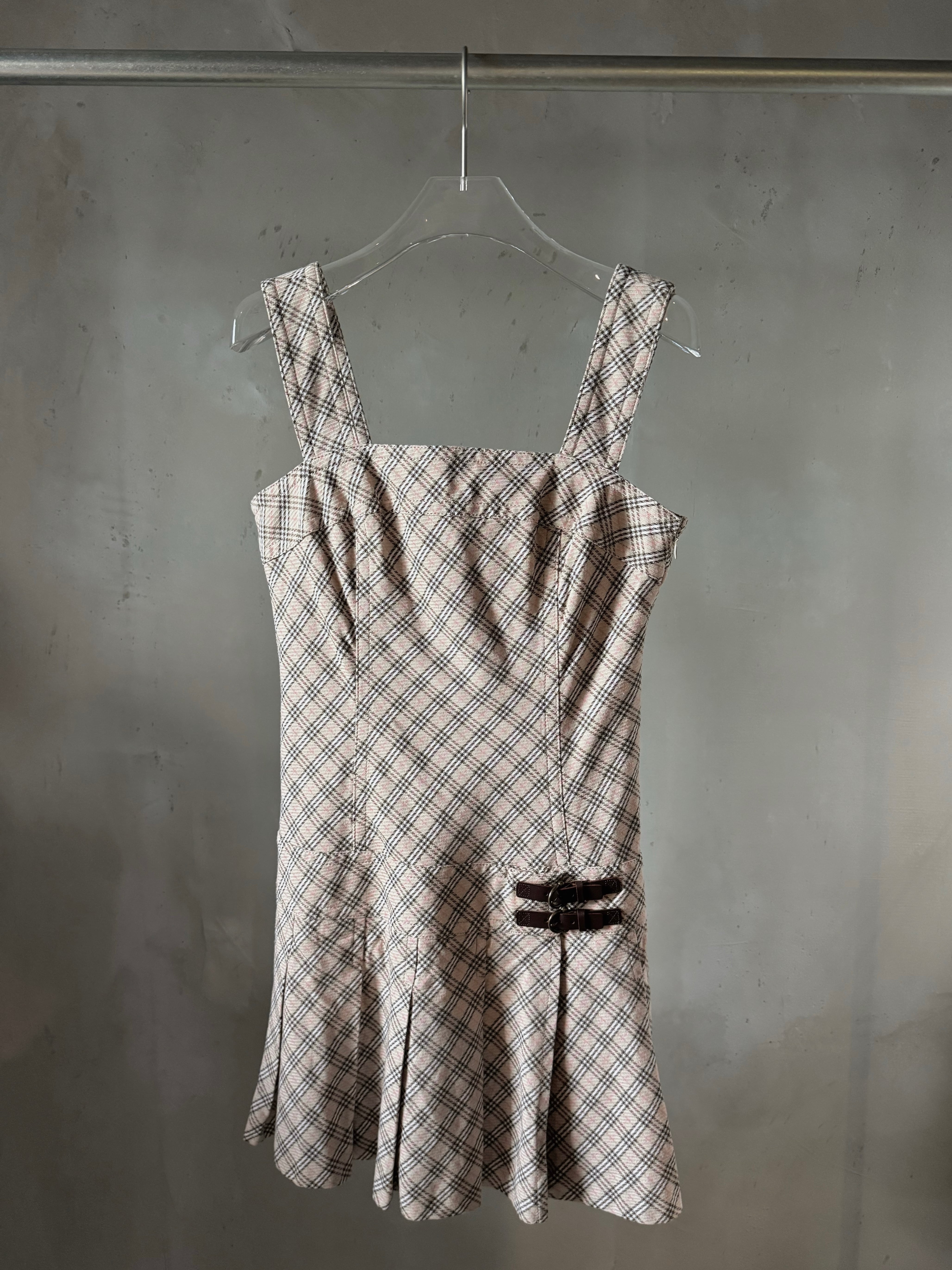 Burberry pink point plaid sleeveless dress