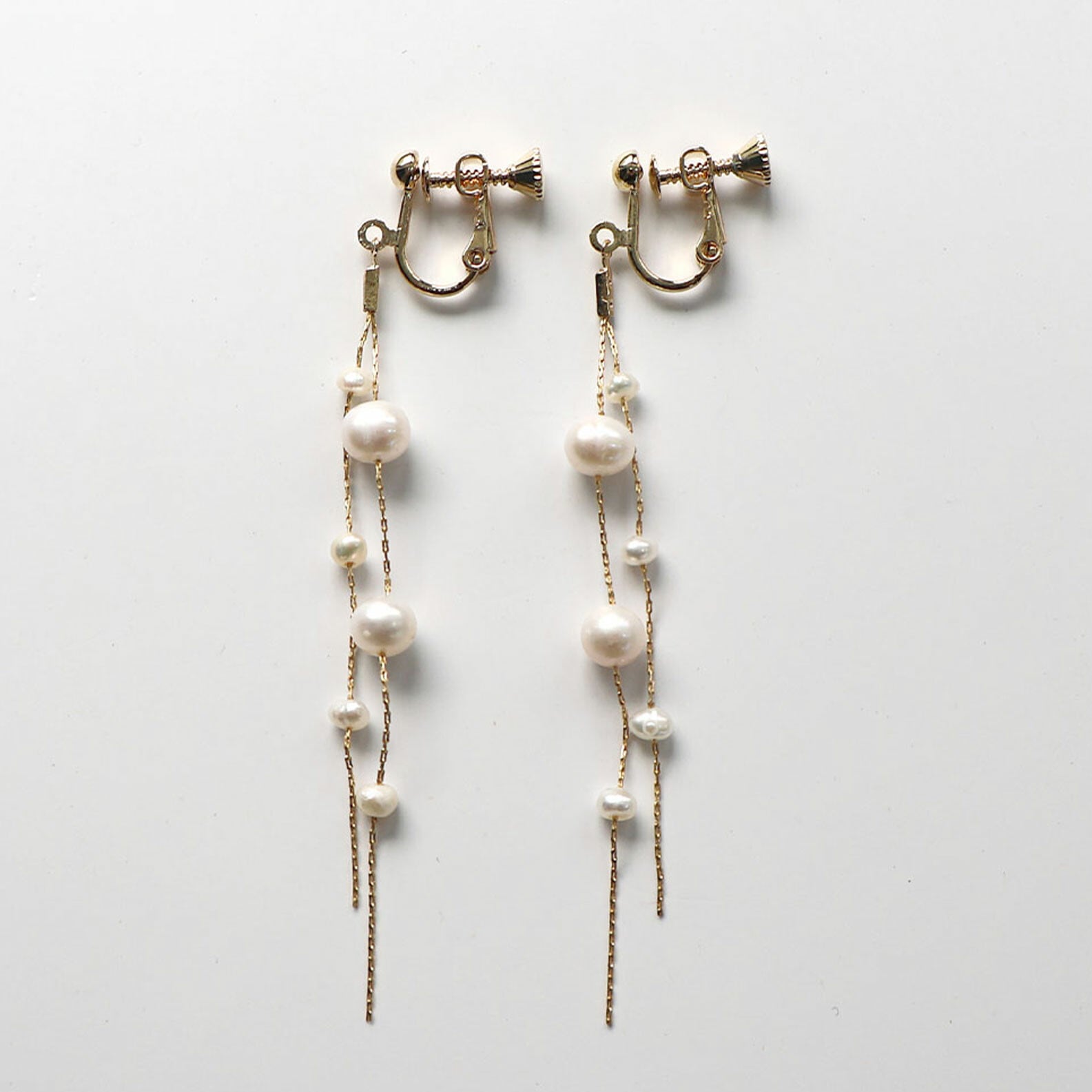 淡水パール　2連　ロングチェーン　ドロップイヤリング　スウィング　アクセサリー　華奢　韓国製