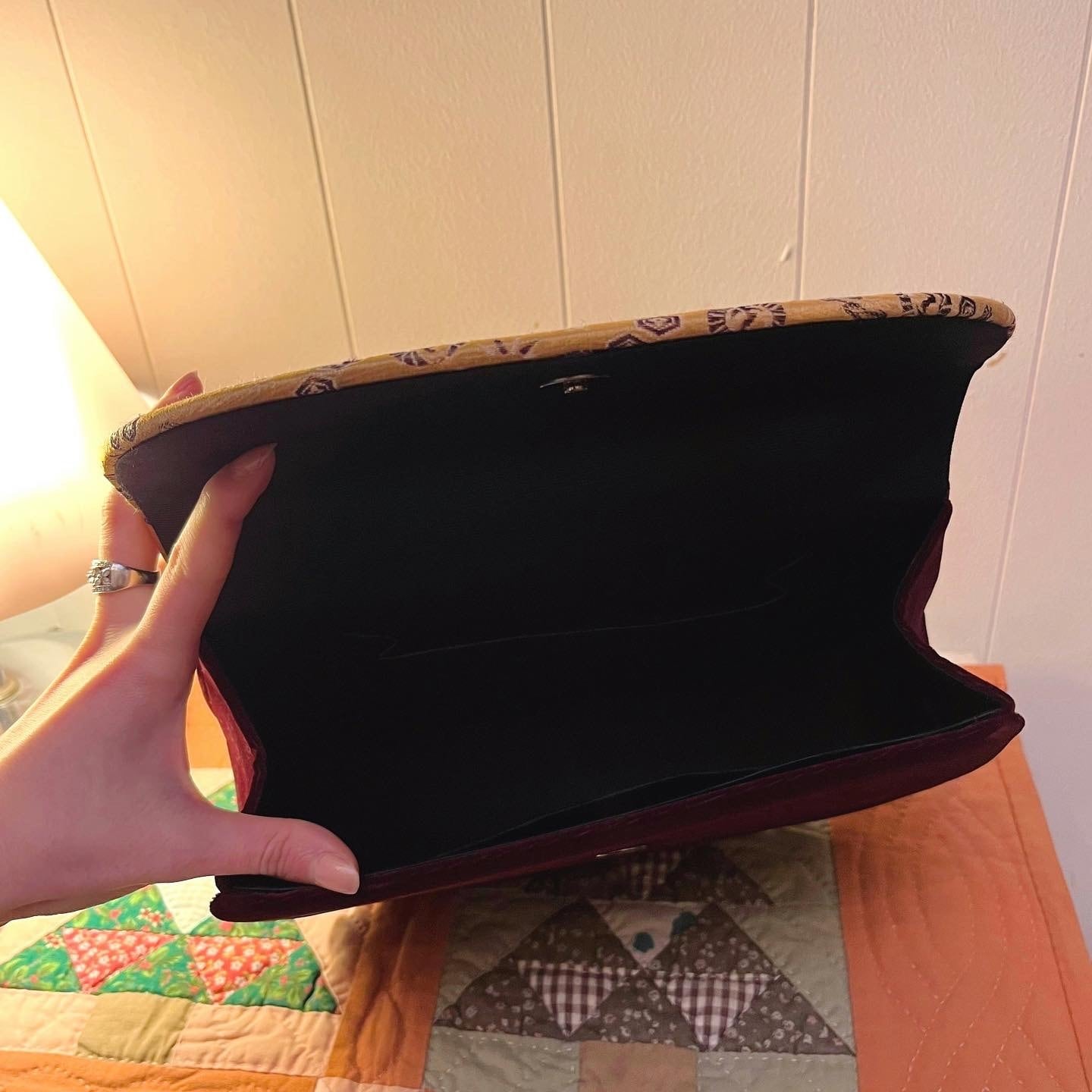 bordeaux ellipse hand bag