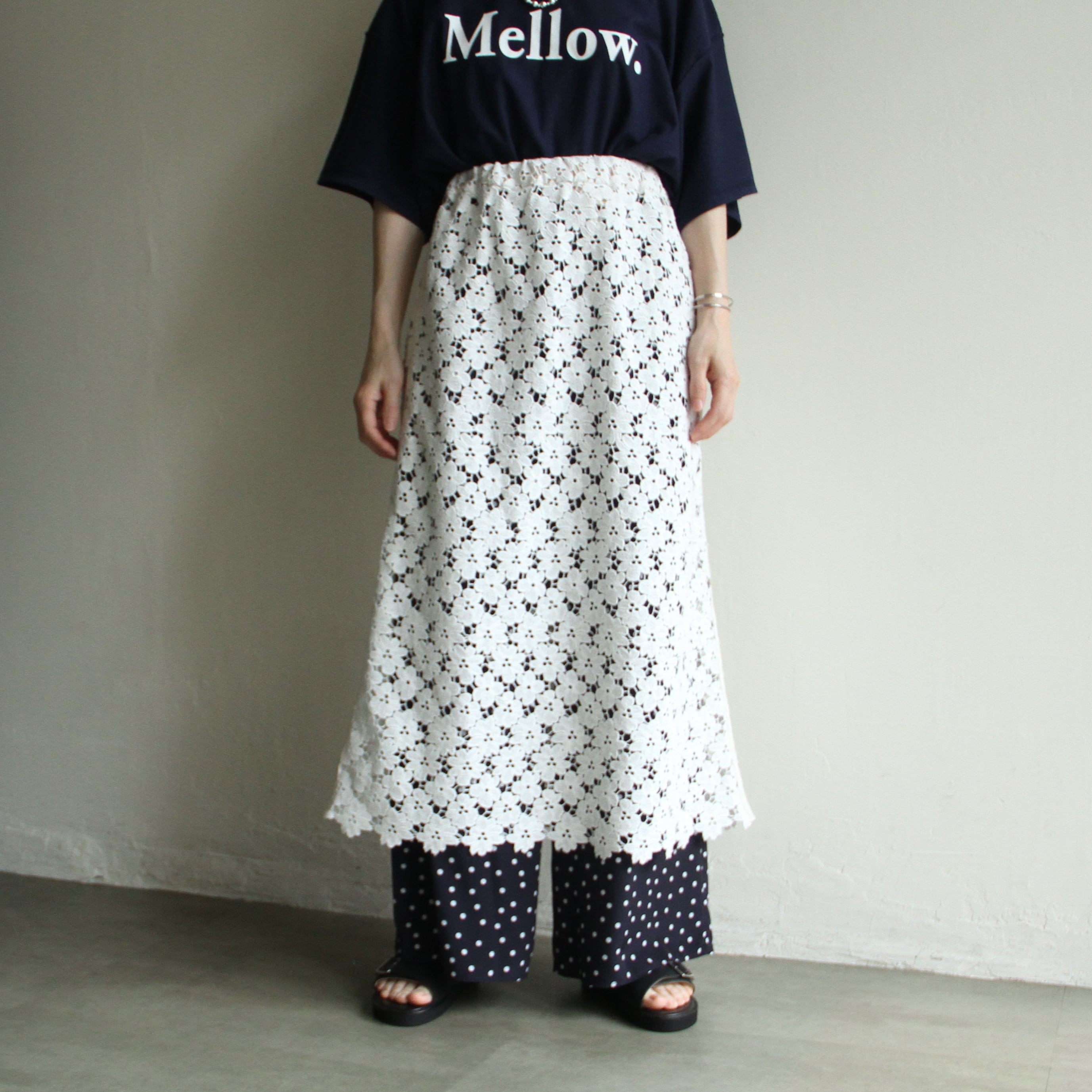 TOURNON. Chemical lace skirt