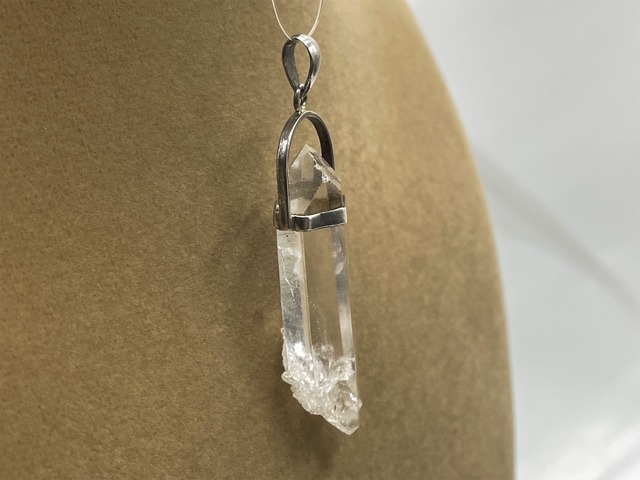 シルバーペンダントトップ（ガネーシュヒマール水晶）