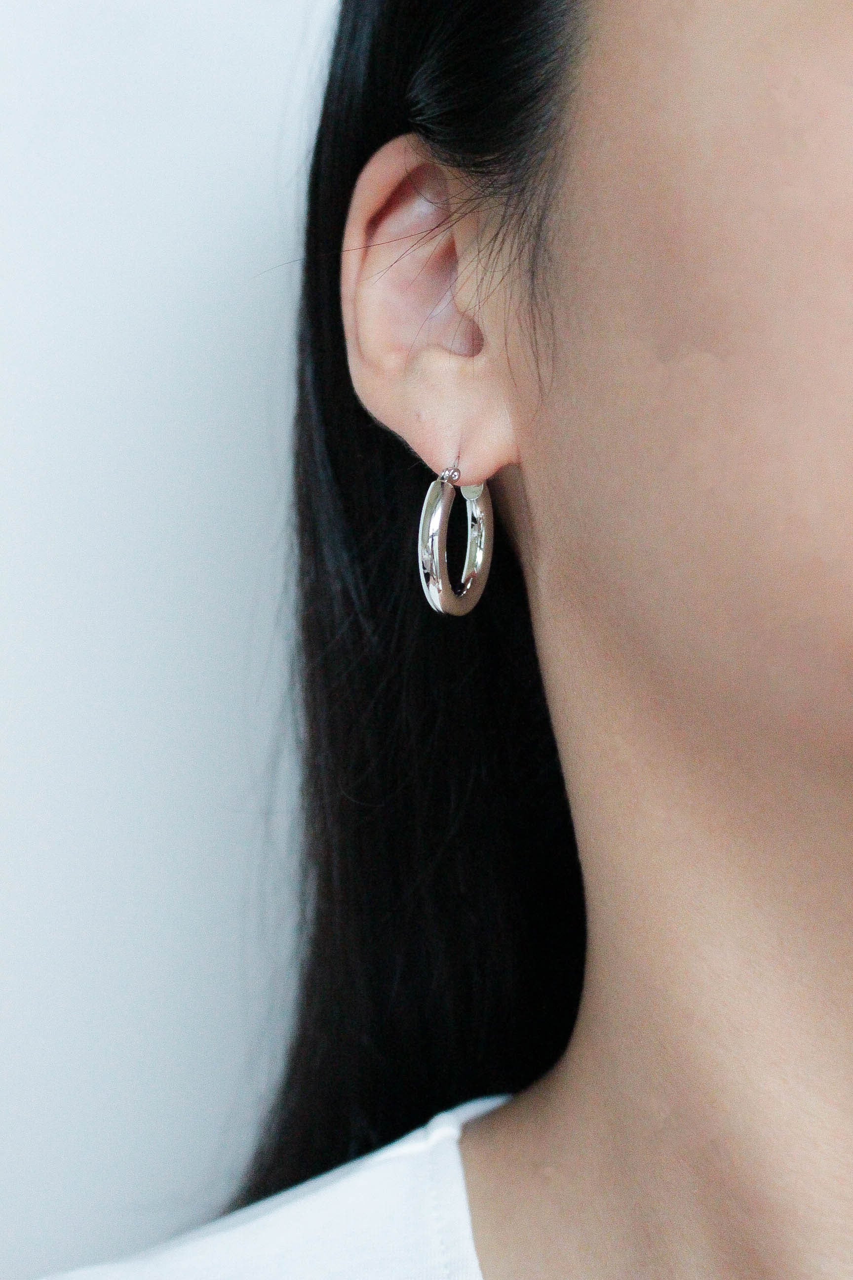 Mid Chubby Hoop Pierce | ebine(エビネ)|金属アレルギー対応アクセサリー