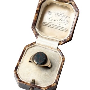 vintage 9ct gold Bloodstone signet ring