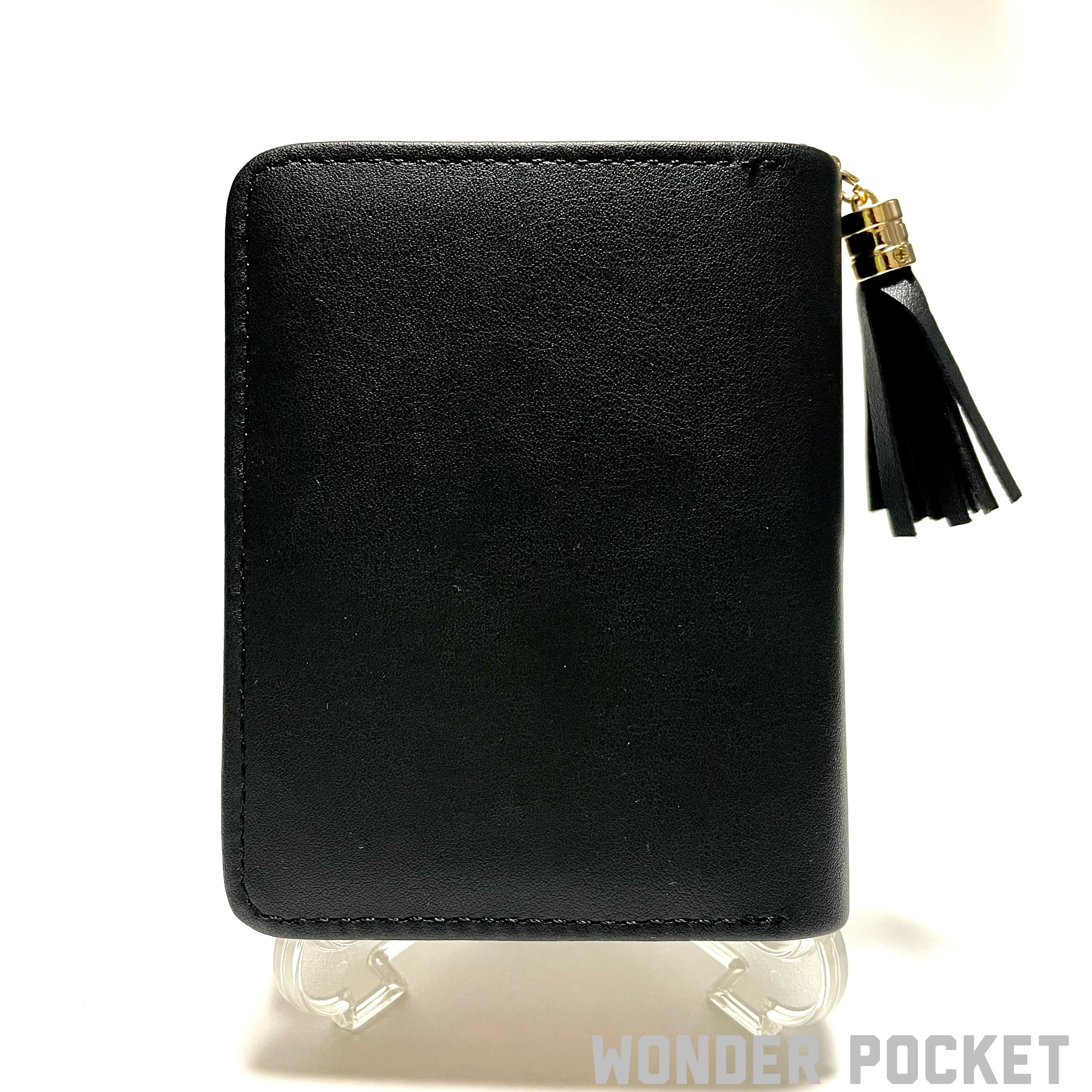 ビジューな黒猫のシルエットの二つ折財布 | WONDER POCKET