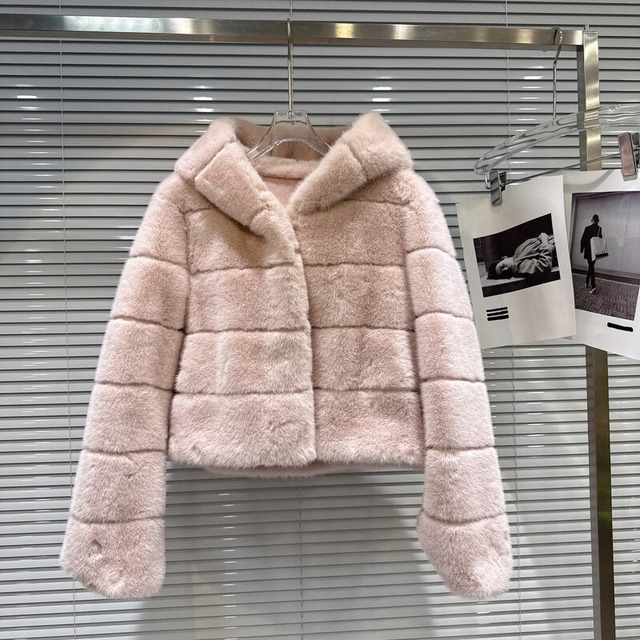 Pink fur hooded short coat　B3750