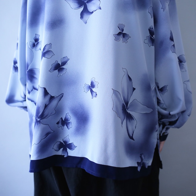 beautiful blue flower pattern loose silhouette open collar shirt