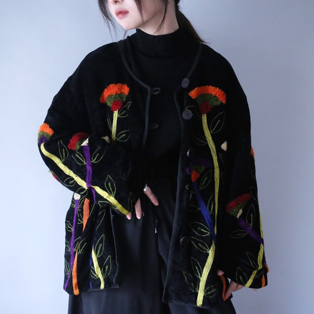 "刺繍×花" loop button design over silhouette velours no-collar jacket