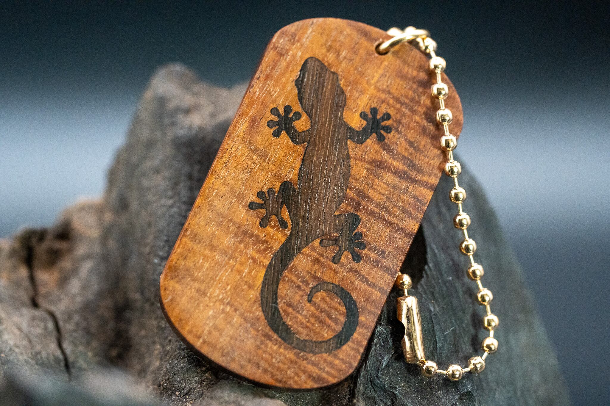 【荒野の秘宝】リングギジー ドッグタグ 象嵌 木登りトカゲ