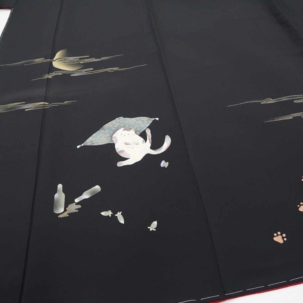 新品 猫 着物 正絹 トールサイズ 仕付け糸付“月象の下、晩酌しながら 