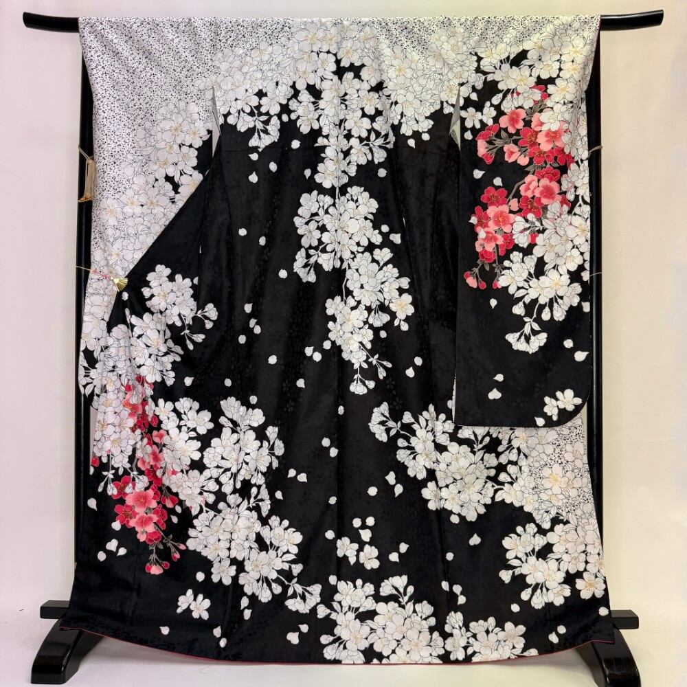 振袖 中古 黒 白 ポリエステル 古典 洗える着物 裄69cm 身丈170.3cm 美品 L サイズ 成人式 6161