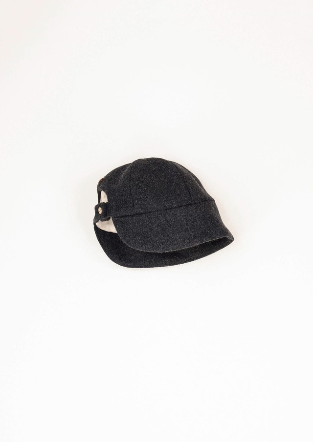 Grey woollen hat with strap / Popelin