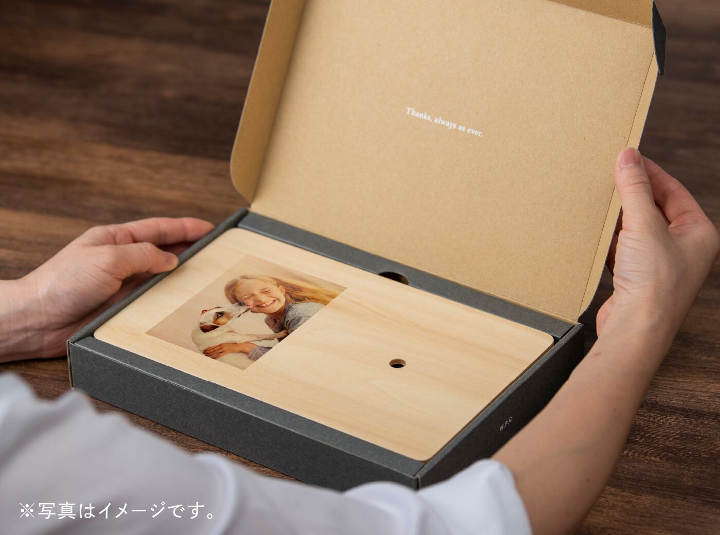 敬老の日】【写真立て】天然木のおしゃれなメモリアル置き時計【ウッド