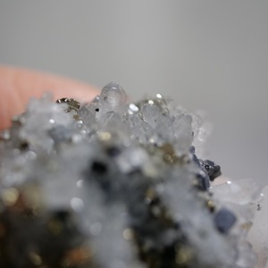 クリアクォーツ パイライト / 原石 標本