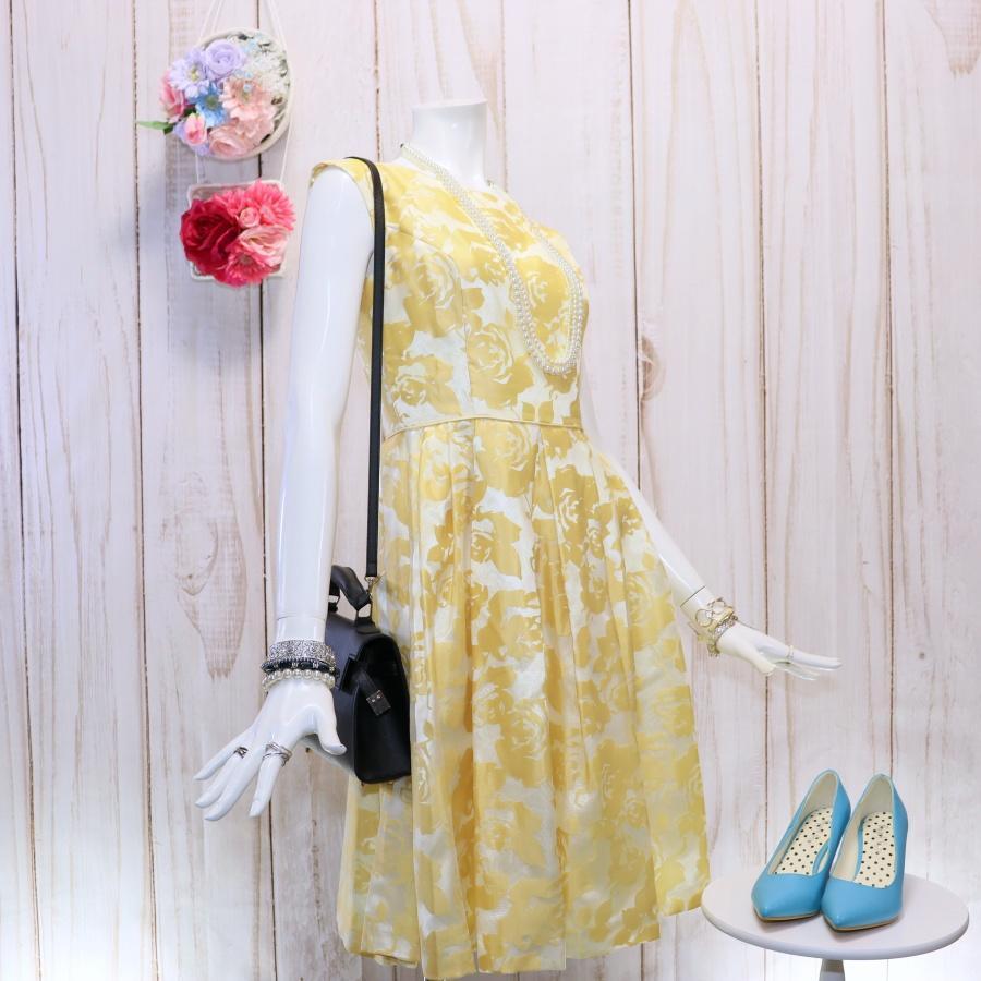 aimer(エメ) ドレス サイズ9 M レディース アイボリー×黒 花柄 aimer(エメ) ドレス サイズ9 M レディース アイボリー×黒 花柄 AIMER