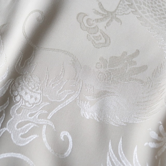 "龍" gloss art pattern over silhouette h/s china shirt