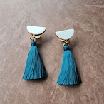 hakuji tassel　pierced earrings