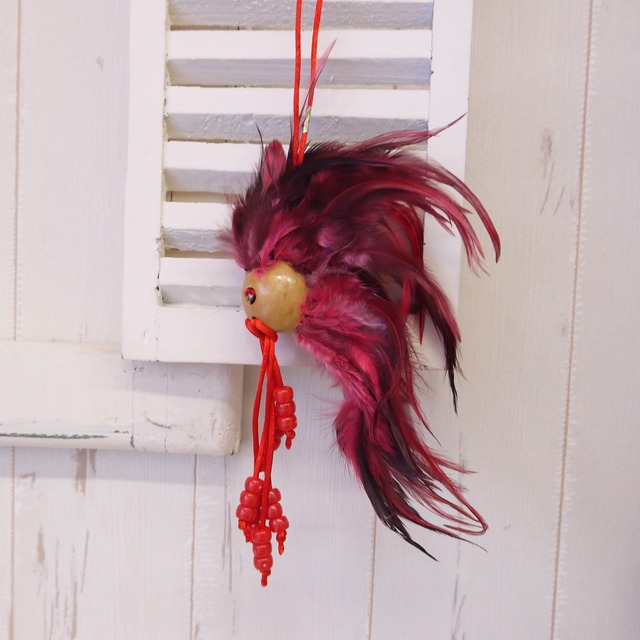 ★ハワイ直輸入★イカイカ／お守り／魔除け／ハワイアンヘルメット赤＜27 レッド＞