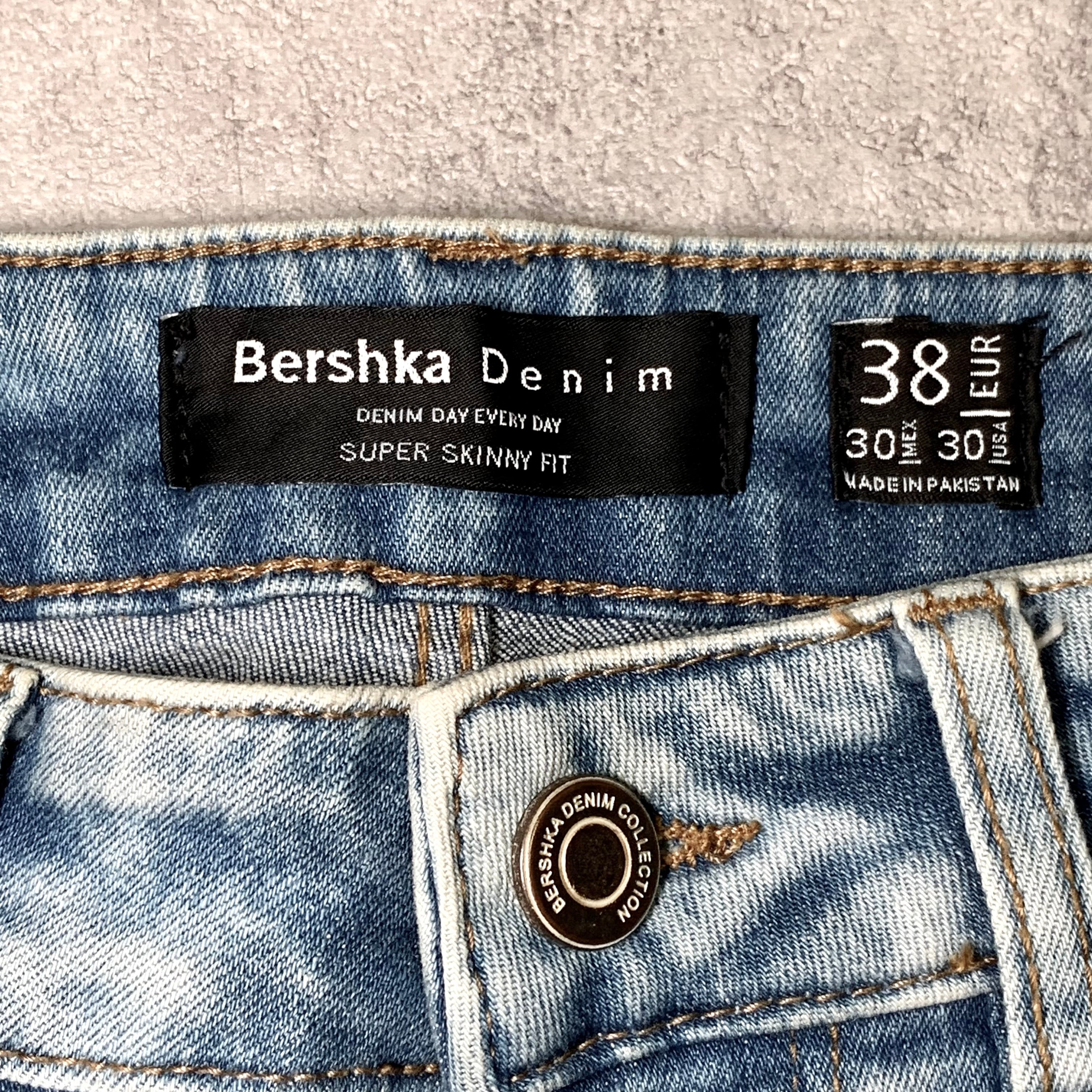 Bershka crash slim denim  ベルシュカ スキニースデニム