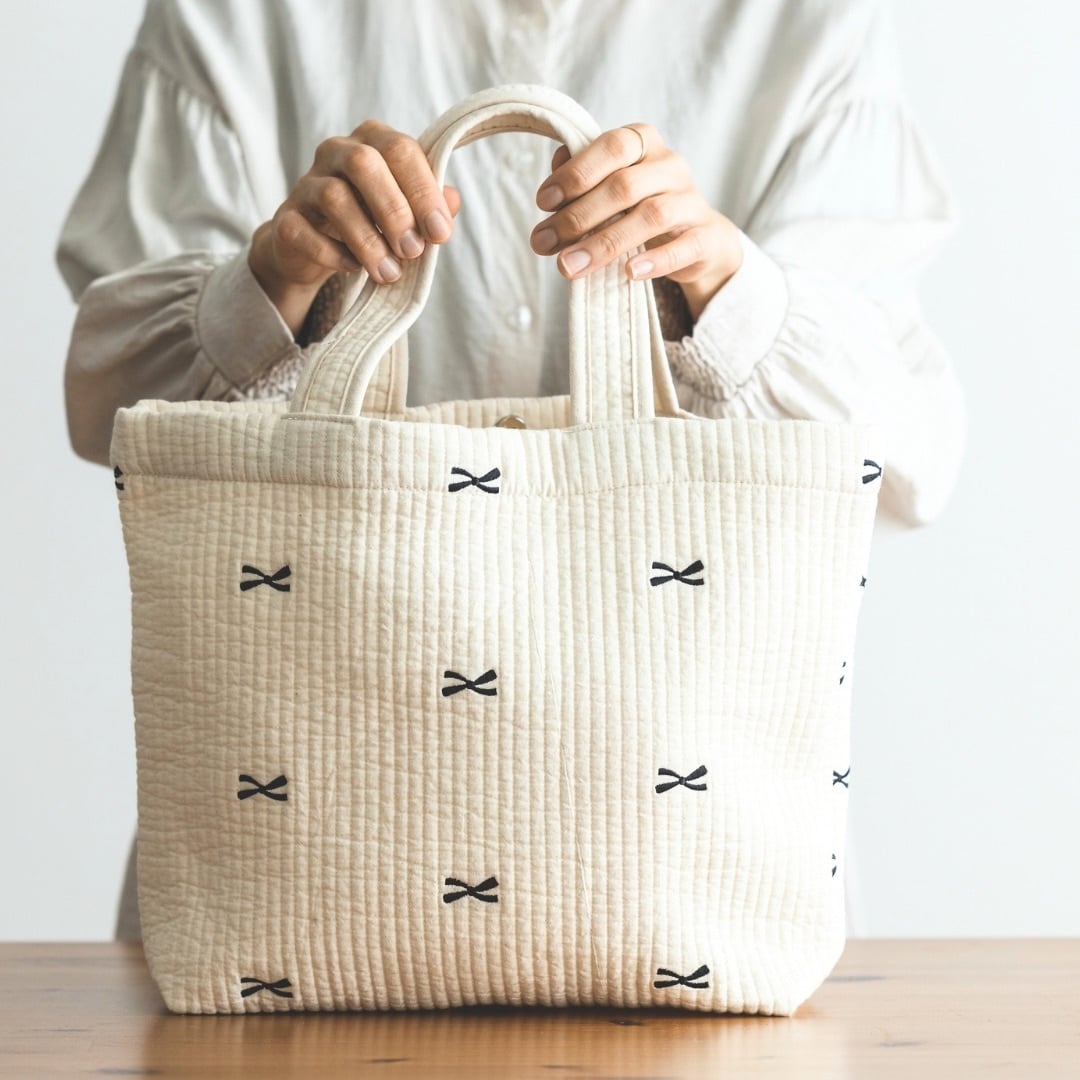 名入れ可 ふんわりやわらか ヌビ生地 リボン刺繍 イブル生地 マザーズ