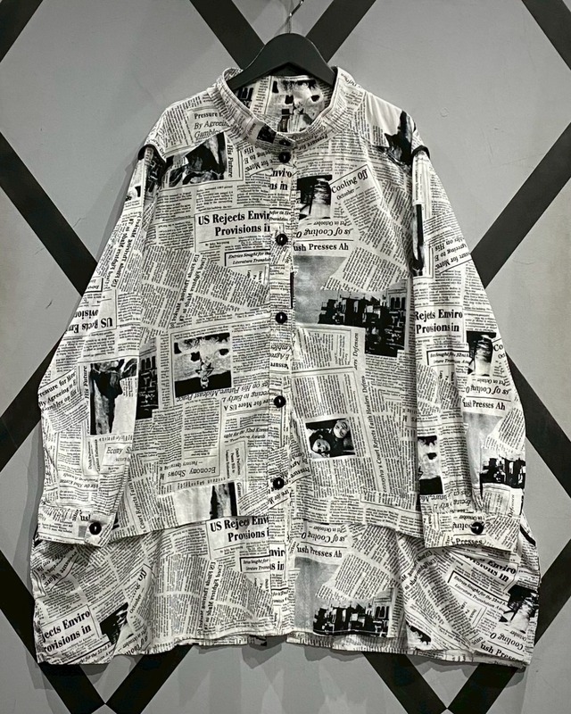 【X VINTAGE】Fake Button Design Newspaper Pattern Vintage L/S Shirt