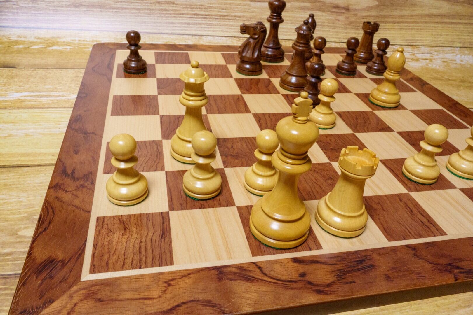 アメリカンスタントンシリーズ：木製チェスピース (キング高10.6cm