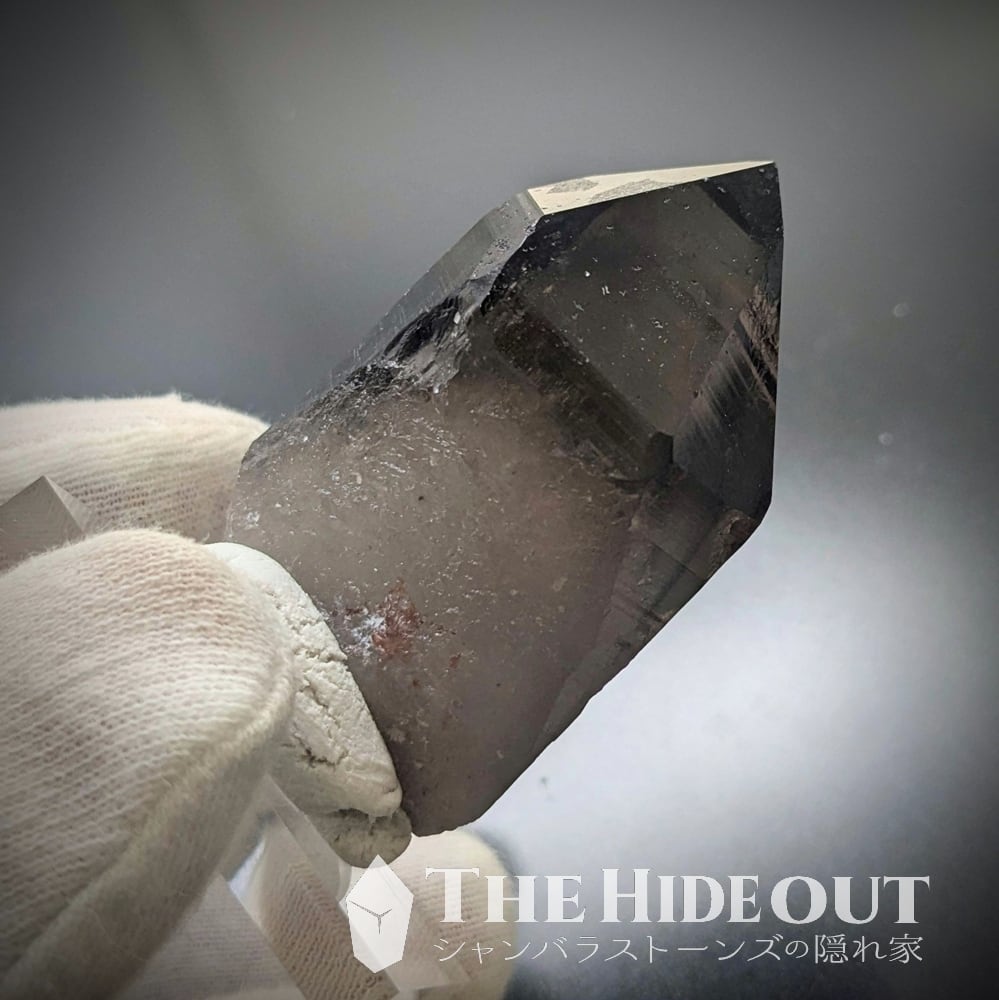 日本国産鉱物標本069 鳥取県三朝町煙水晶（スモーキークォーツ