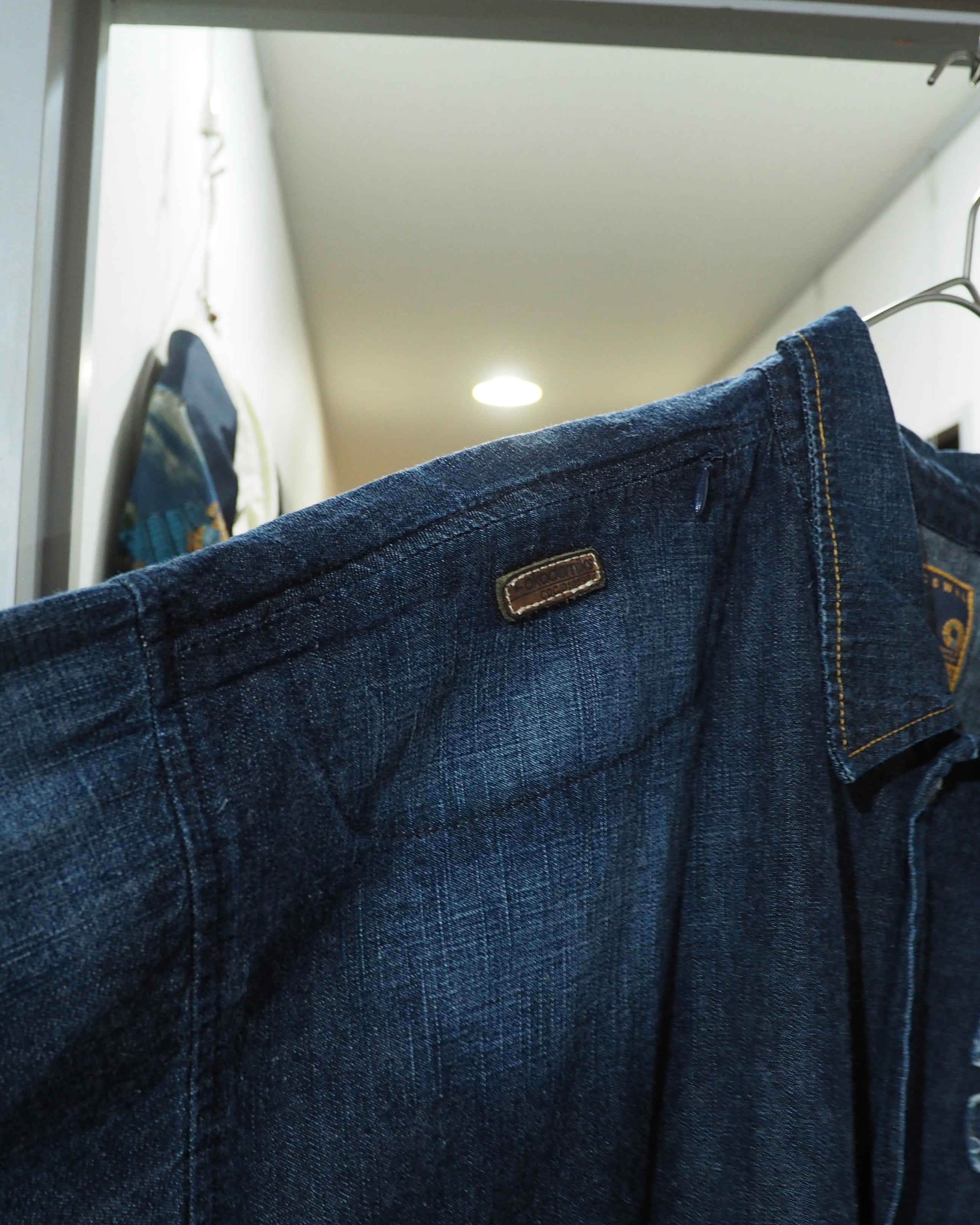 " akademics " Ammonite Logo Embroidery vintage Over silhouette SS Denim shirt