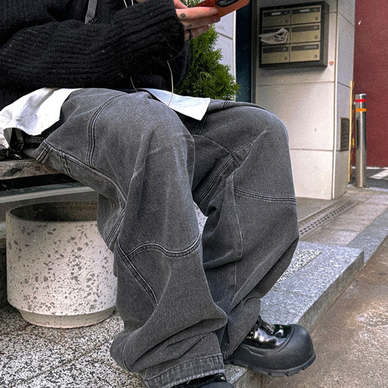 ダークグレーウォッシュワークデニム　1083