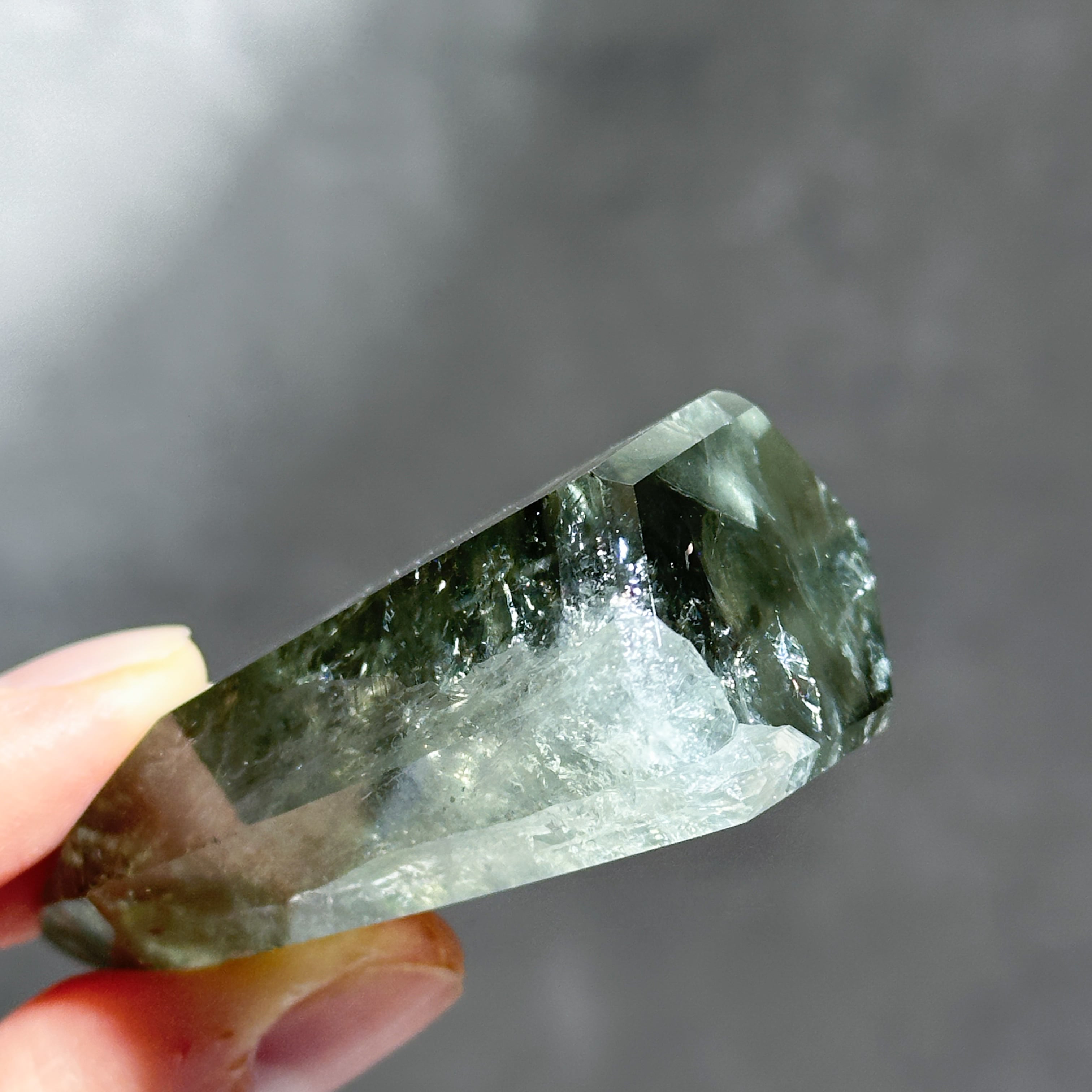 非加熱◎バイーア産グリーンアメジスト タワー22◇ Green Amethyst