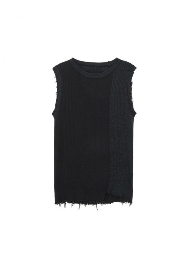 [MATIN KIM] DAMAGE SLEEVELESS KNIT TOP IN BLACK