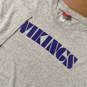 【NFL】Minnesota Vikings Tシャツ ミネソタバイキングス XL ビッグサイズ バックプリント US古着