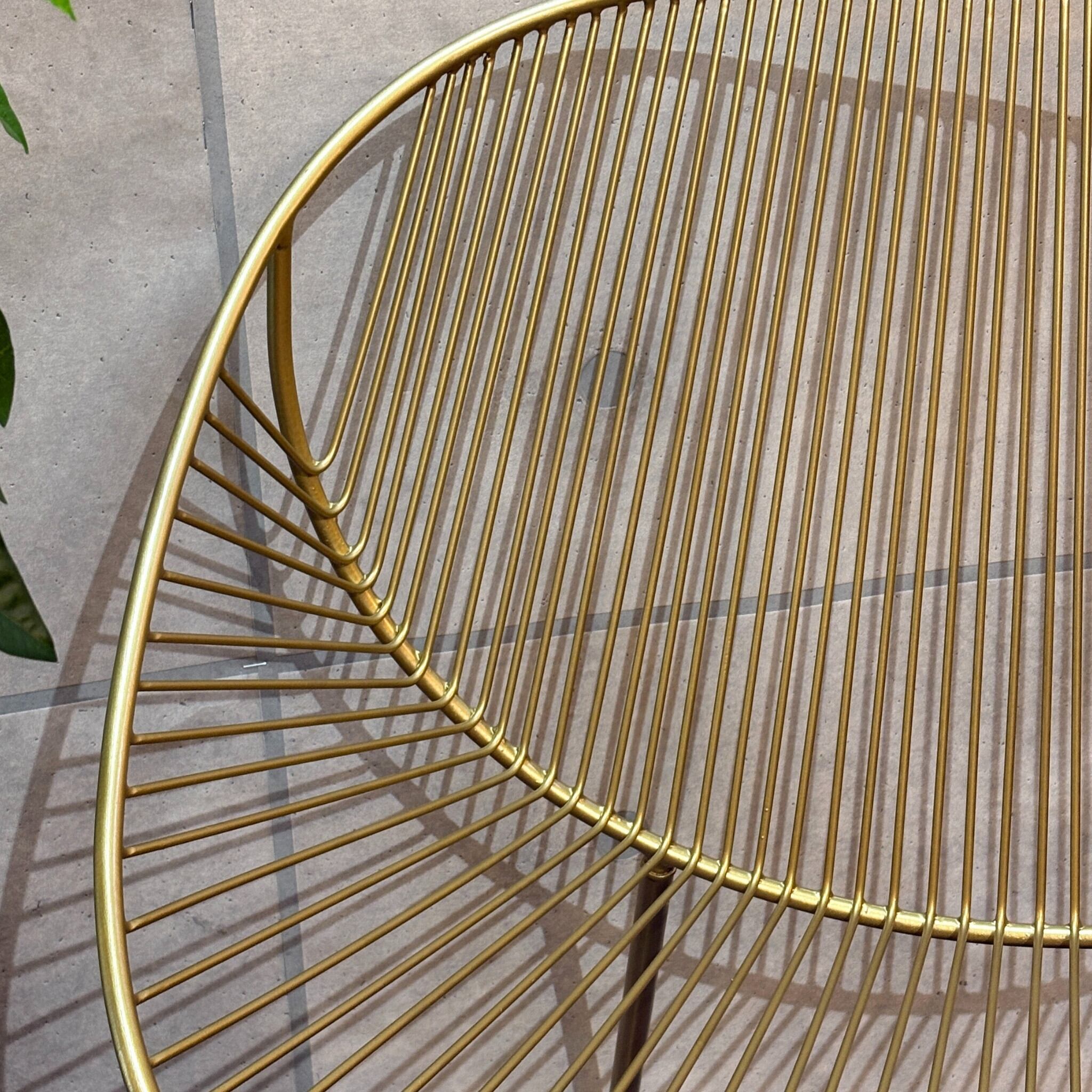 ワイヤーフレーム ラウンジチェア | アンティークゴールド | ミッド