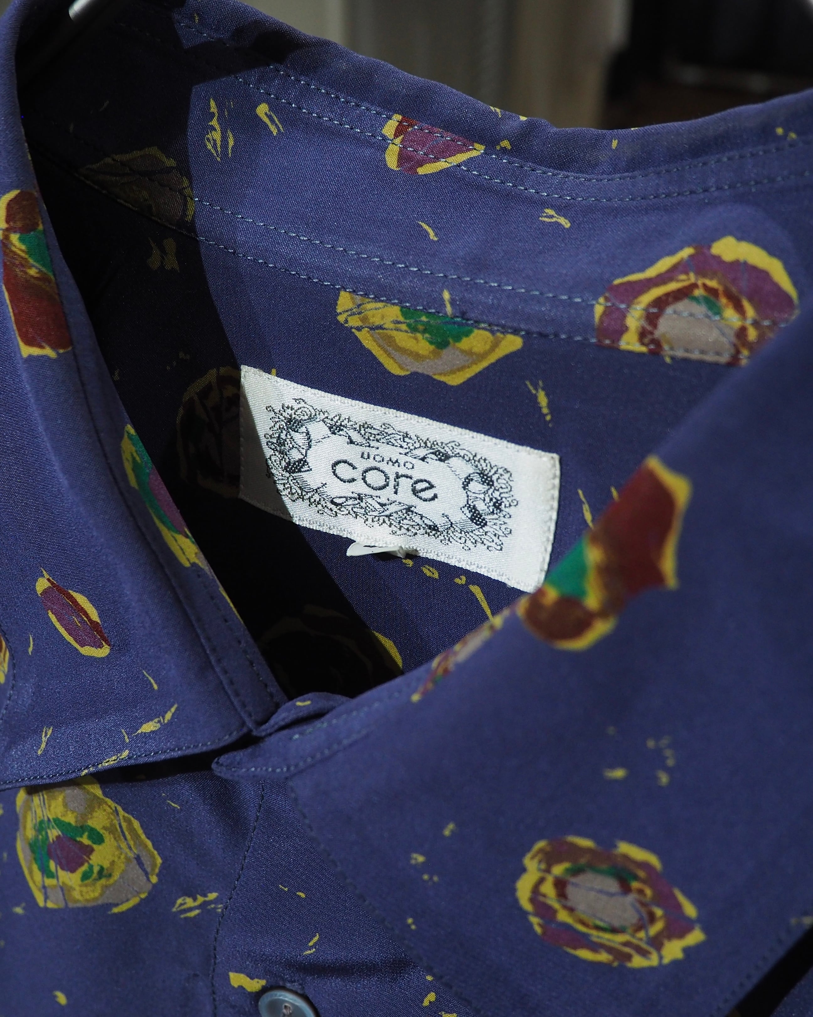 1990s Colorful Popcorn All Over Pattern Vintage Drape Shirt