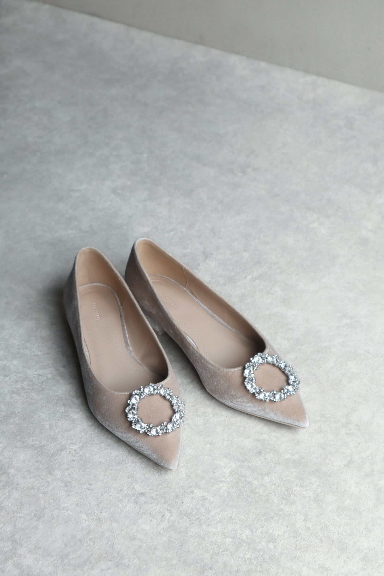 Velor bijou flat pumps BEIGE