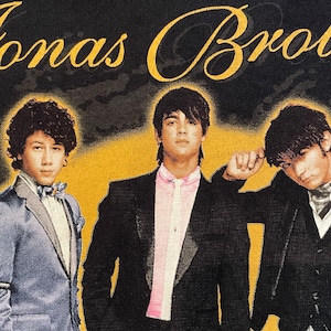 【anvil】ジョナスブラザーズ バンドTシャツ Jonas Brothers 2008 ツアーT バックプリント フォトプリント us古着