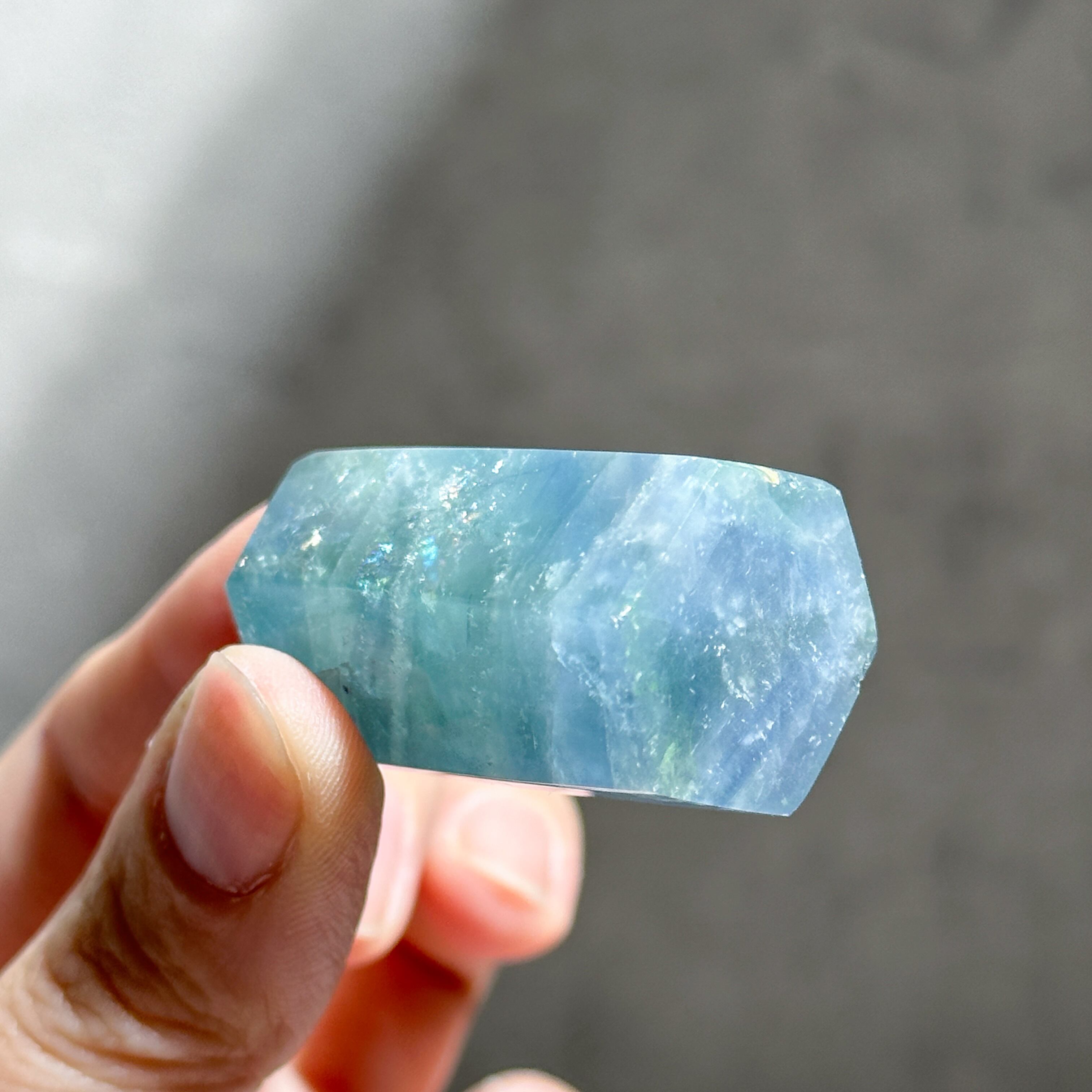 天然石 ブルーグリーンフローライトタワー② ブルー、グリーンフローライト タワー型04◇ Rainbow Fluorite